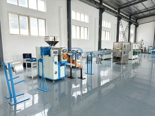 Qualität  Single Double Color High Speed PVC Coating Yarn Polyester Yarn Making Machine For Curtain Fabrik