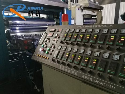Doppeltes Schrauben-Breite 1220mm PVC-Brett, das Maschine für Möbel-Brett herstellt
