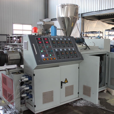 380V 50HZ PVC-Duschkabine-Bar-Streifen-Plastikprofil-Maschine