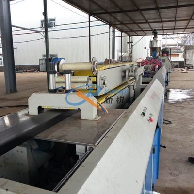 Decking-Plastikprofil-Maschine