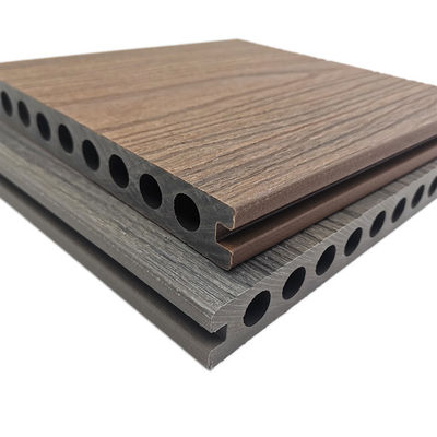 Decking-Plastikprofil-Maschine